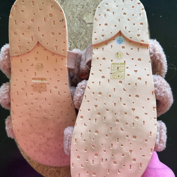 Charlotte Stone Dolly Puff Slide Sandal - Picture 4 of 4